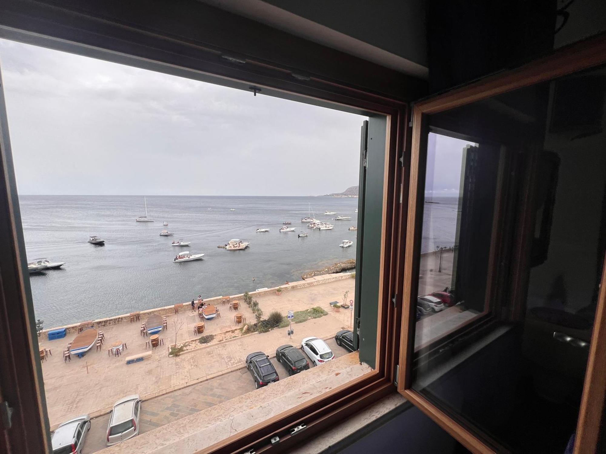 Attico Vista Mare Trapani Apartment Exterior photo