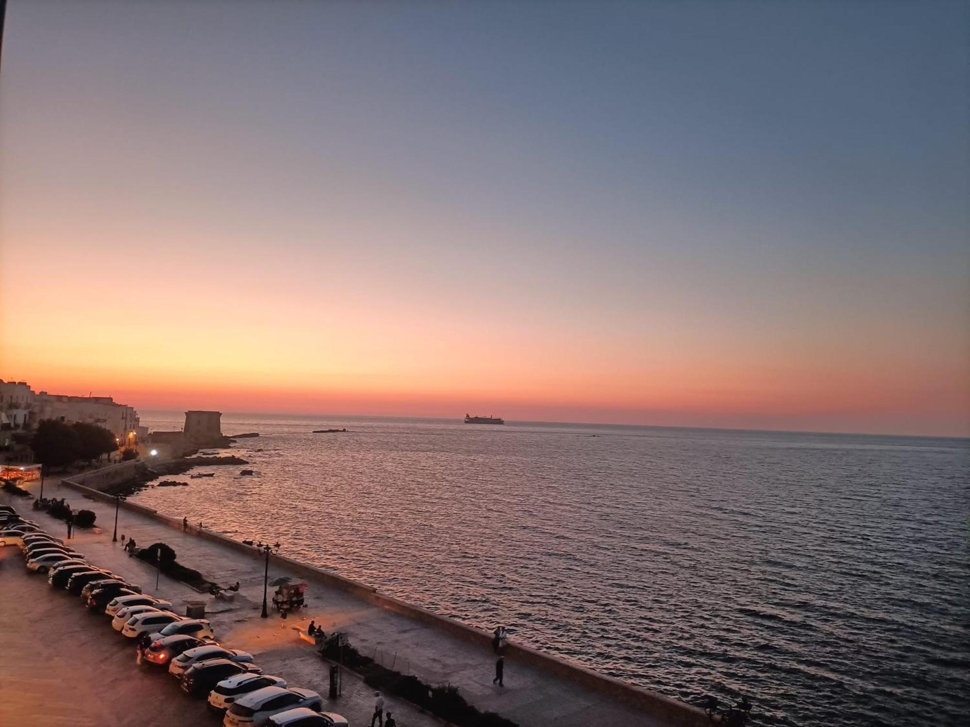 Attico Vista Mare Trapani Apartment Exterior photo
